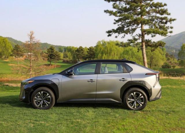 bZ4X频繁召回：是否说明，造纯电动车不是丰田的强项？