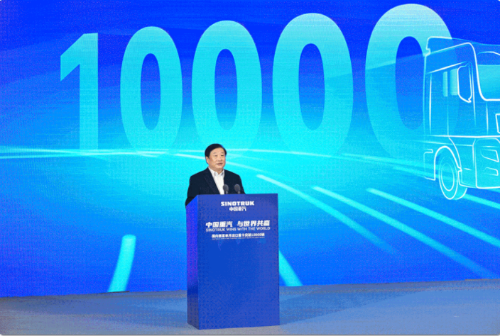 重汽出口破万 东风升至三甲 10月重卡市场大事不断