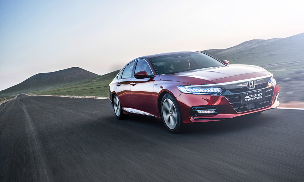 10月轿车销量TOP10：宏光MINIEV再夺冠军，日系四车登榜