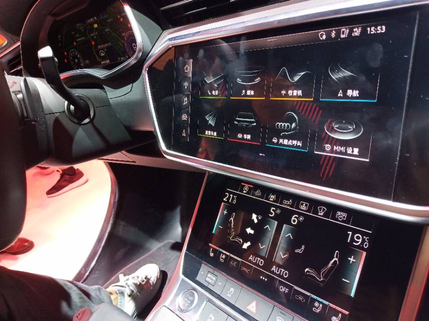 “毁”人不倦，车机广告路在何方？