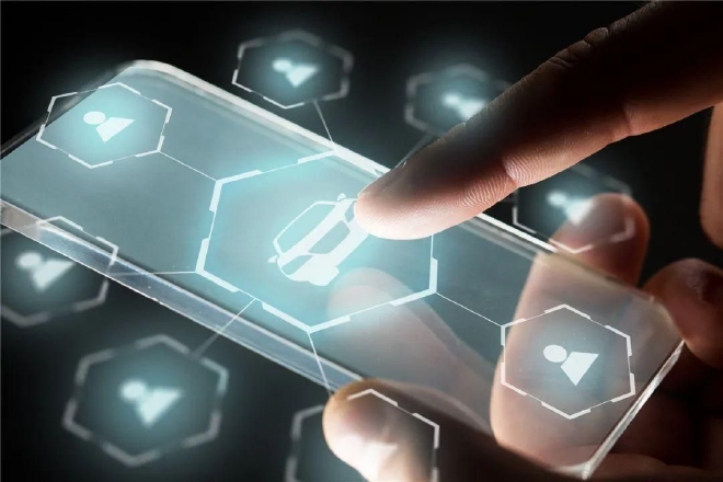 汽车智能化下半场 软件和芯片或成车企软肋