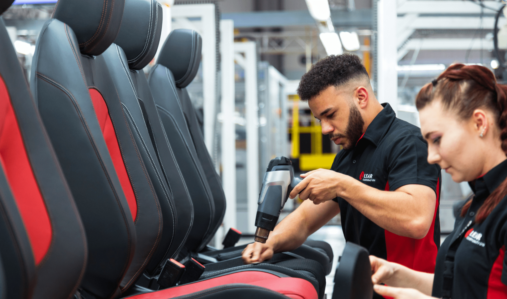 李尔将出售俄罗斯三座工厂