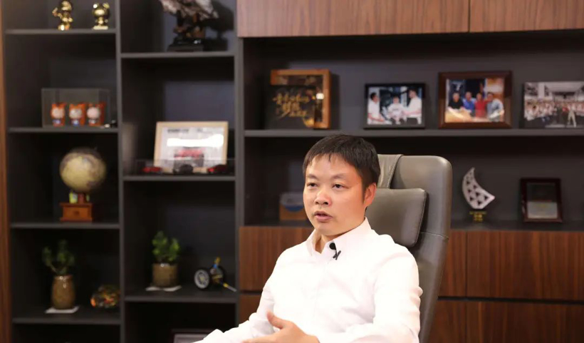 小鹏，病急乱投医？