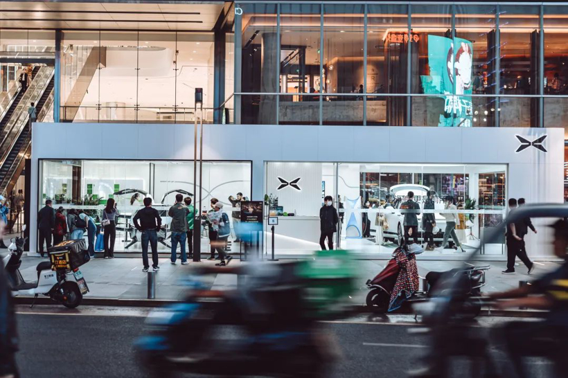 小鹏，病急乱投医？