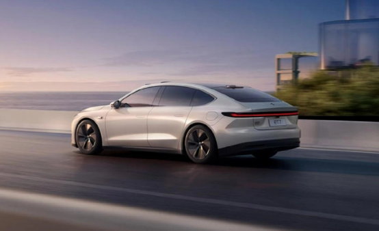 长续航真的没用？在炮轰电动车的路上，丰田多了一位“朋友”