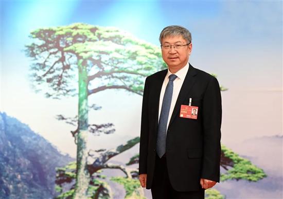 资料图片：全国人大代表，奇瑞控股集团党委书记、董事长尹同跃