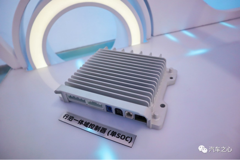 城市NOA百城行动、软件终身免费，一场关于智能驾驶的精彩纷呈