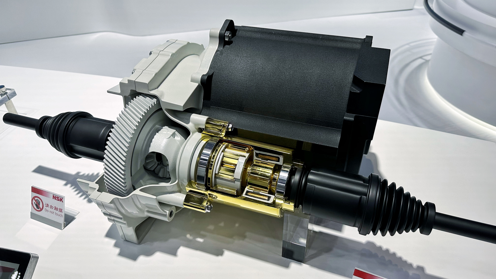 对话NSK郁国平：汽车产业混战加剧，百年轴承企业下一步该怎么走？