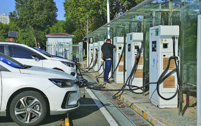 政策持续加码 新能源汽车下乡迎利好