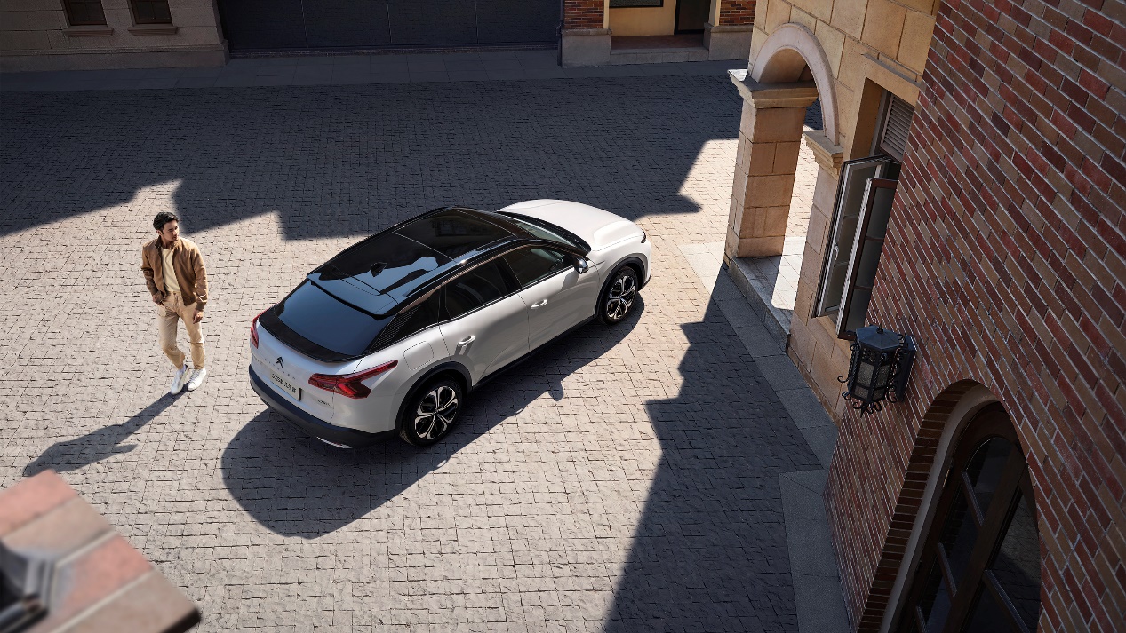 “加1元”的新凡尔赛C5 X，葫芦里卖的什么药？