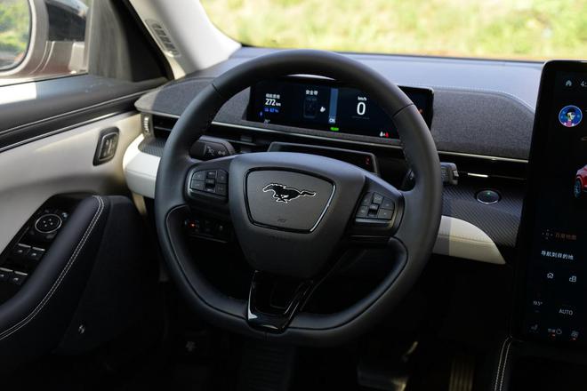 入驻长安福特 电马