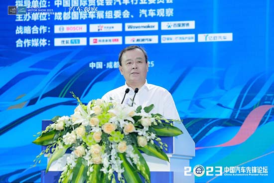 直击“热AI”，汽车智能化浪潮中如何构筑竞争新高地？