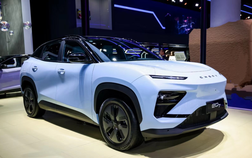 都能一键躺平，十万级到百万级车型的零重力座椅有何不同