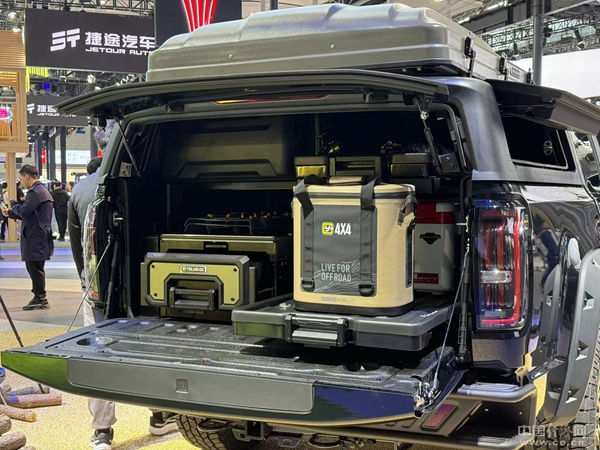 广州车展“懂生活”