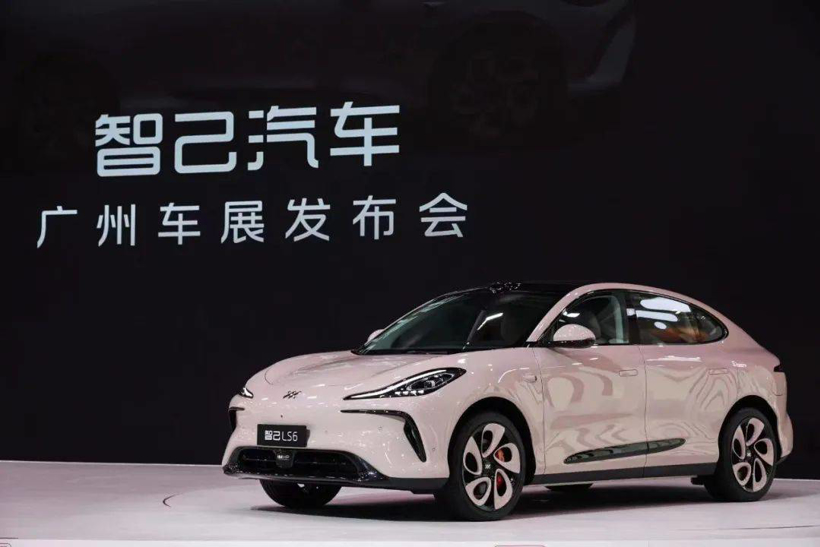 一个月连涨四轮，特斯拉涨价的逻辑是什么？