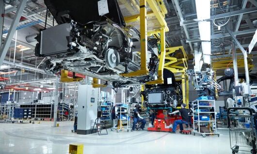 学习奔驰保时捷，中国车企在欧洲寻找代工商