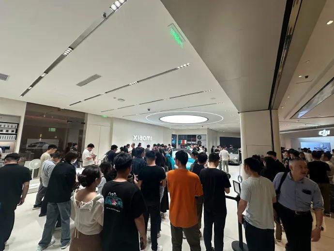 三组关键词，读懂“小米革命”｜硬核六千字