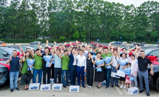 小米独吞10万订单，它们连汤都喝不到