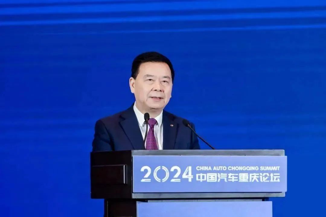 被口水淹没的中国车市 | 苦战182天