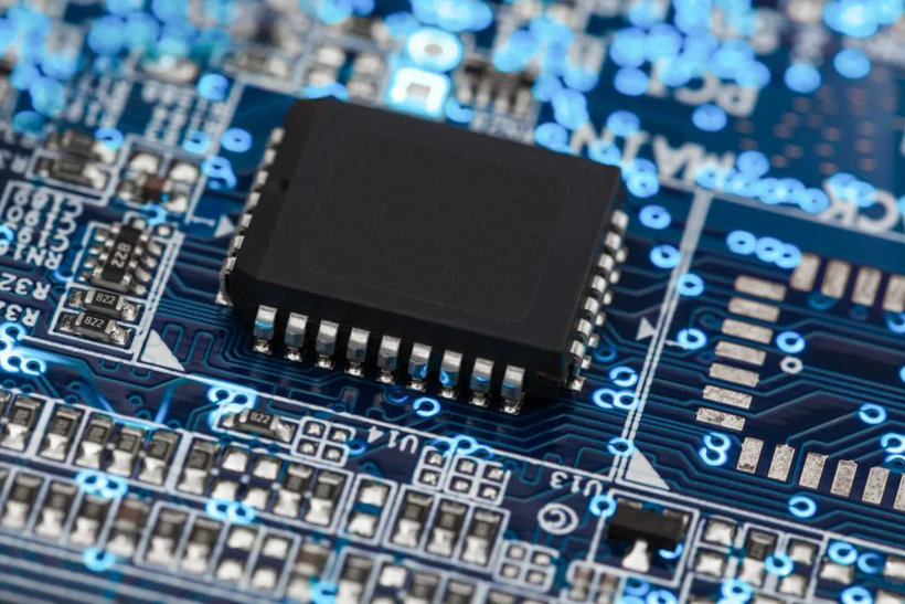 理想汽车大反攻：纯电折戟，智驾救火