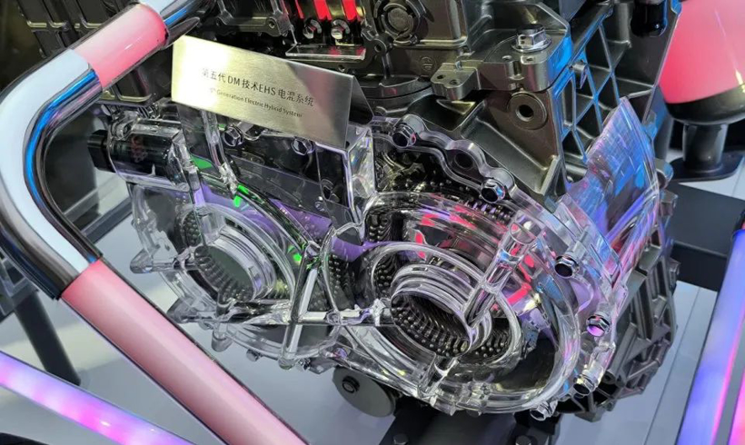 中国汽车开启“狂飙模式”！中国品牌终于对合资品牌实现了技术压制